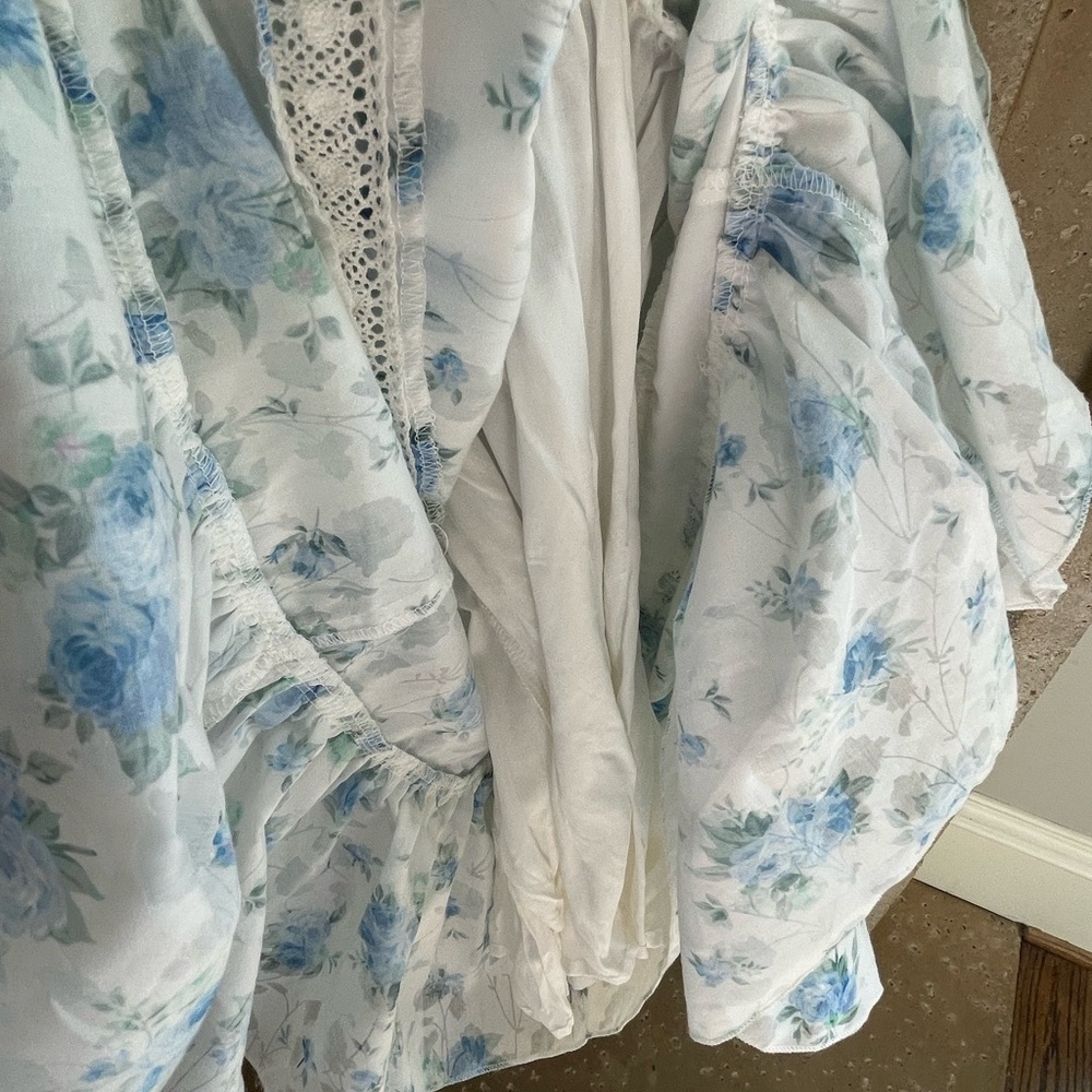 Floral Ruffle Dress - Picture 4 of 7
